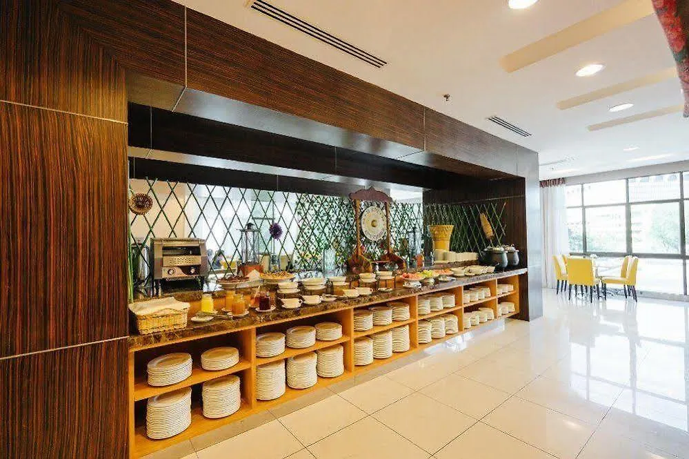 Raia Hotel Kota Kinabalu